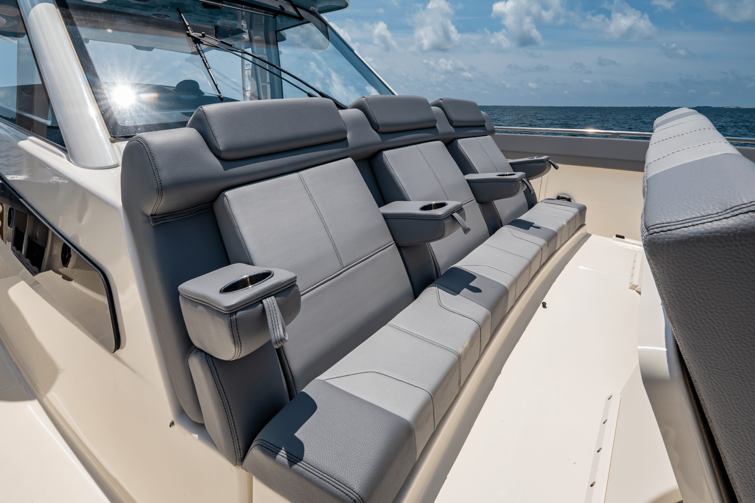 2025 Boston Whaler 420 Outrage Image Thumbnail #75