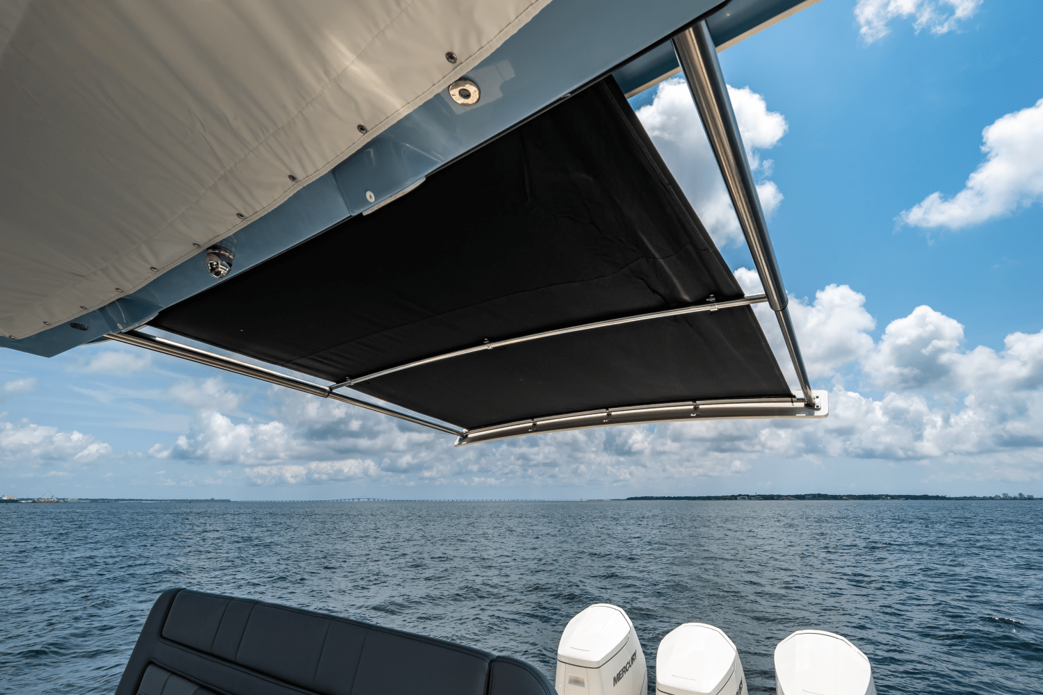 2025 Boston Whaler 420 Outrage Image Thumbnail #21
