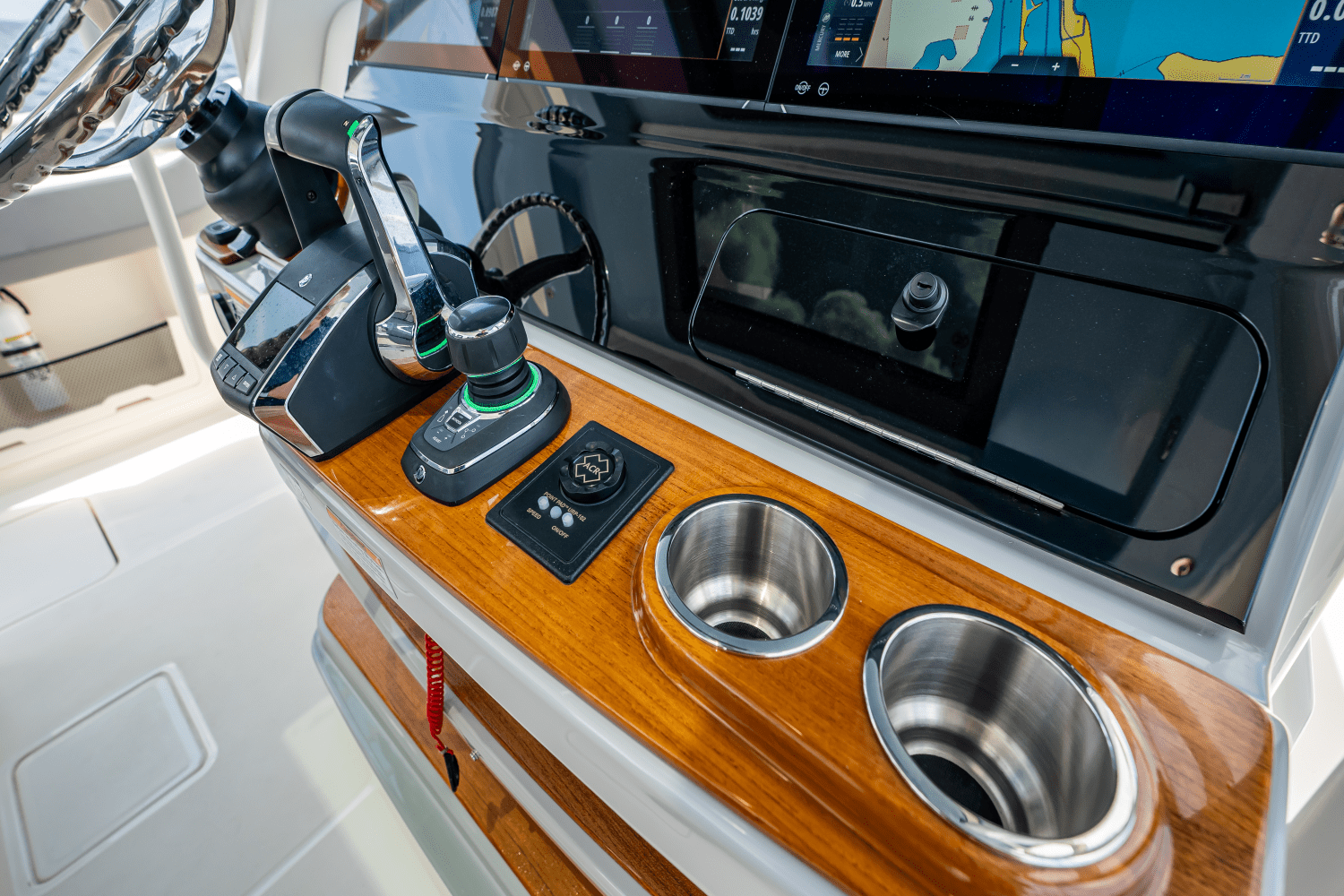 2025 Boston Whaler 420 Outrage Image Thumbnail #51
