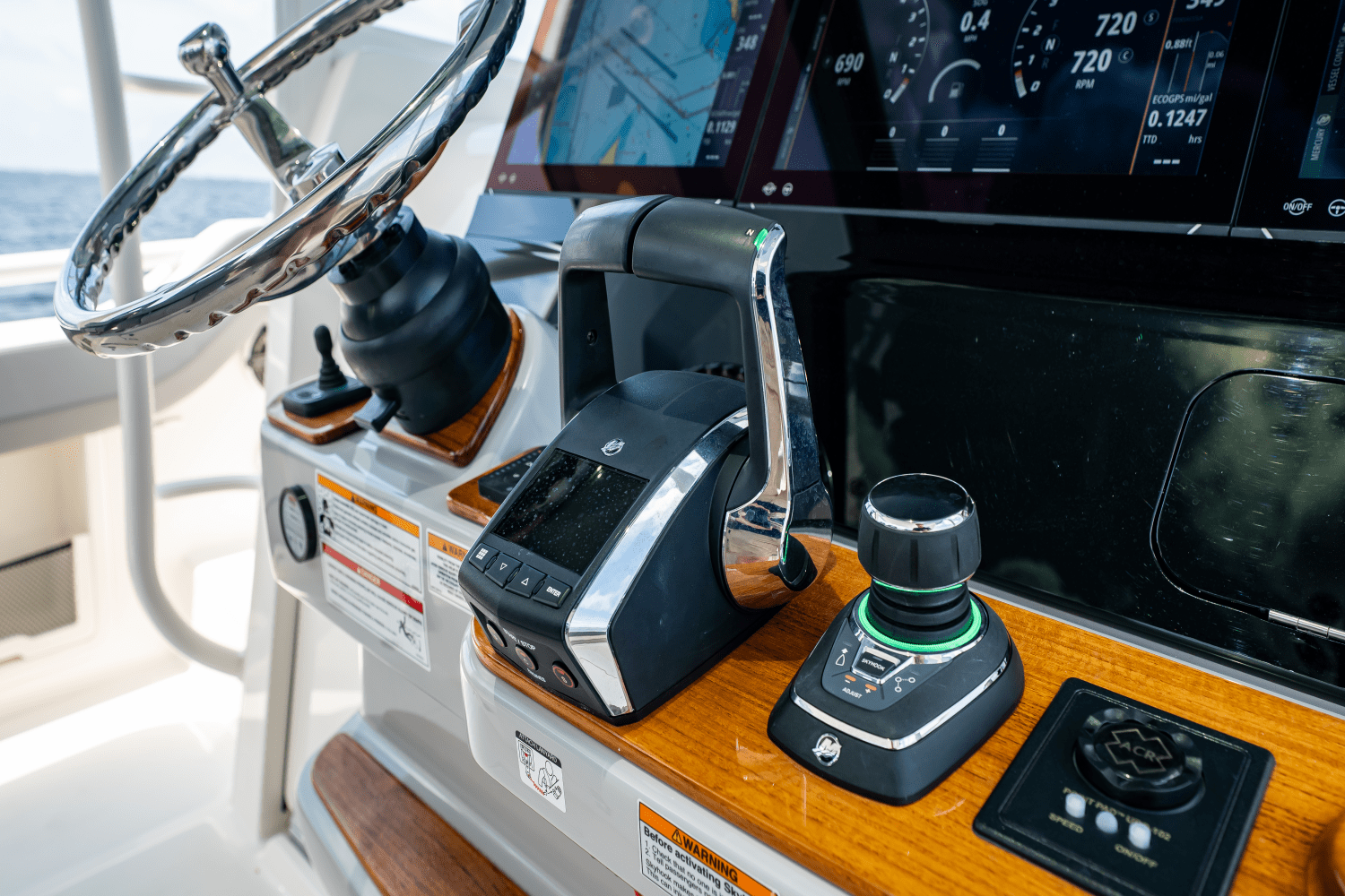 2025 Boston Whaler 420 Outrage Image Thumbnail #50