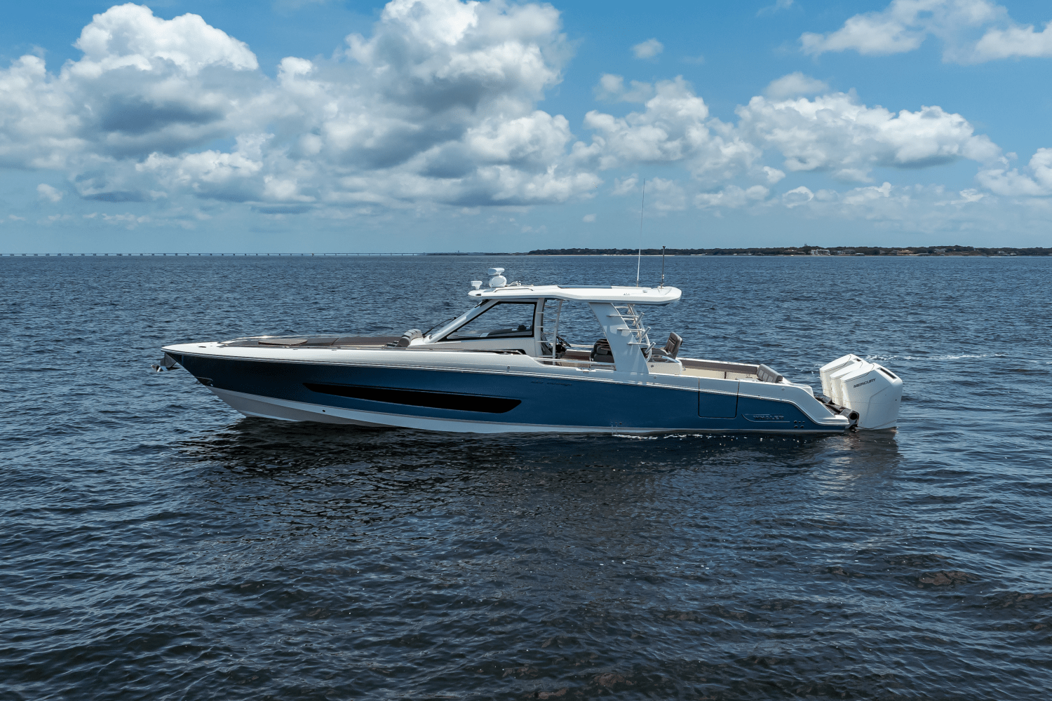 2025 Boston Whaler 420 Outrage Image Thumbnail #3