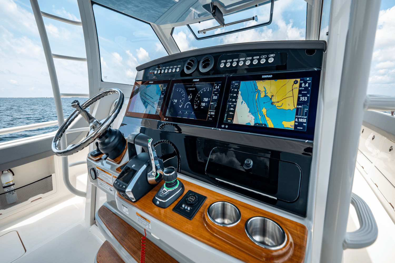 2025 Boston Whaler 420 Outrage Image Thumbnail #45