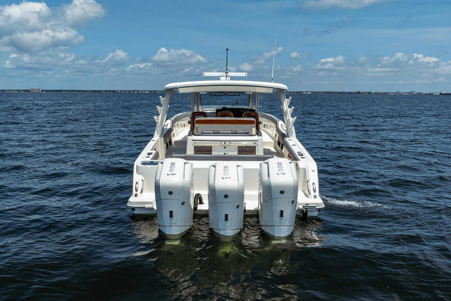 2025 Boston Whaler 420 Outrage Image Thumbnail #9