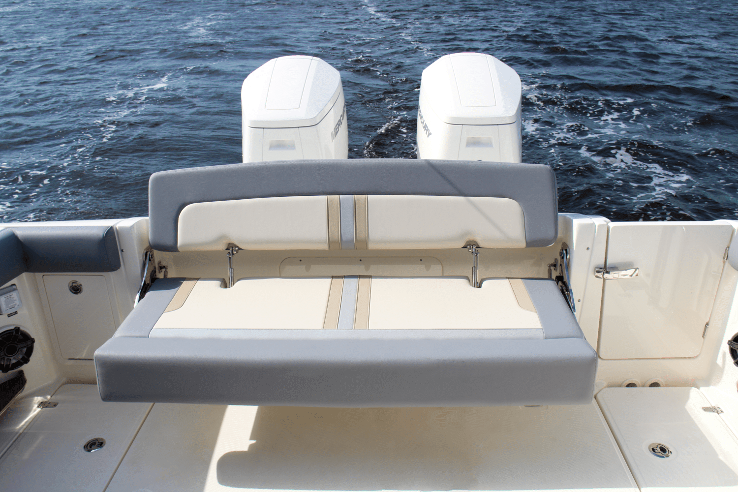 2025 Boston Whaler 380 Realm Image Thumbnail #58