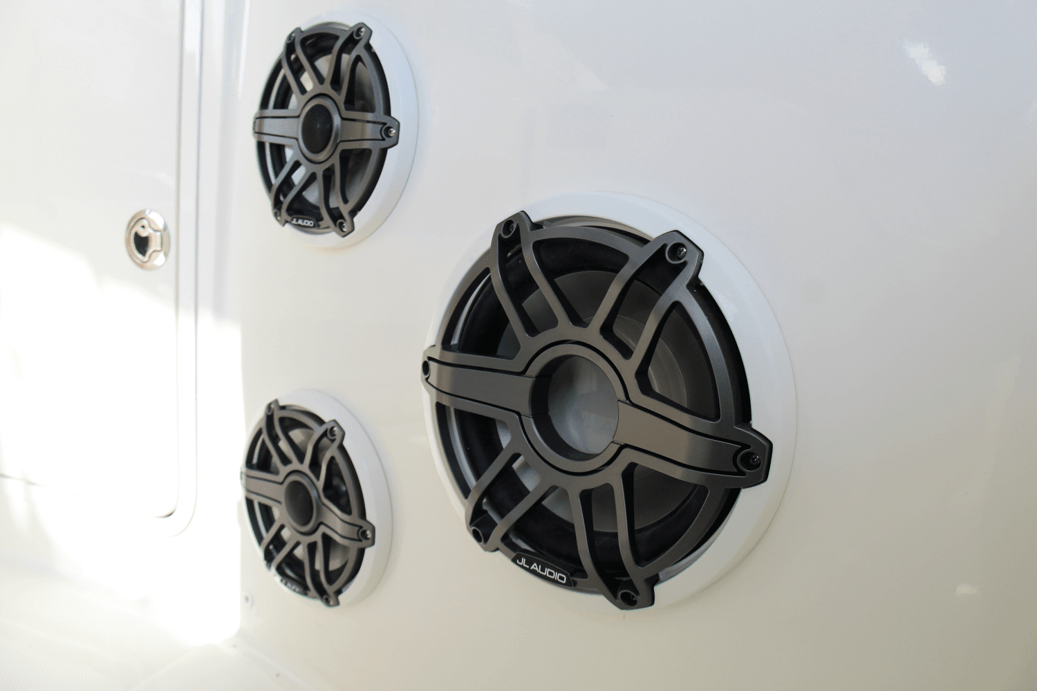 2025 Boston Whaler 380 Realm Image Thumbnail #44