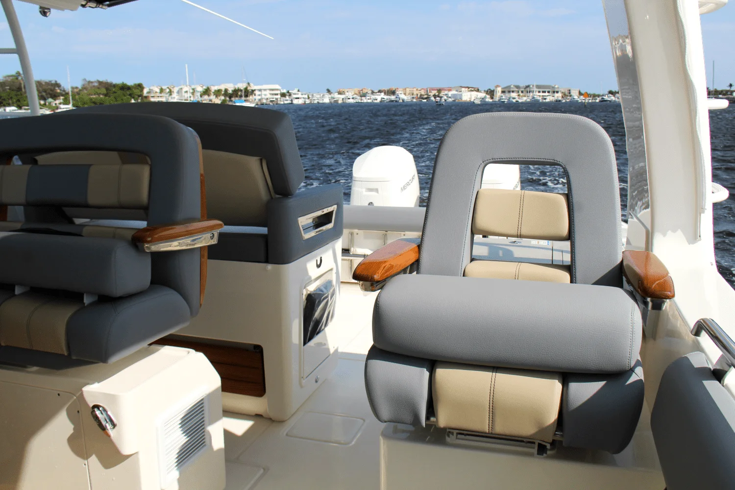 2025 Boston Whaler 380 Realm Image Thumbnail #33