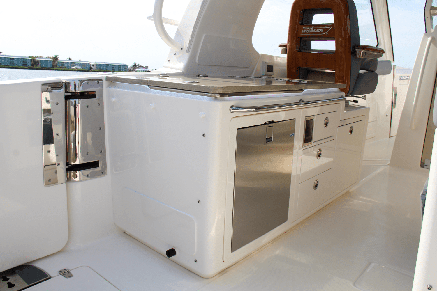 2025 Boston Whaler 380 Realm Image Thumbnail #29