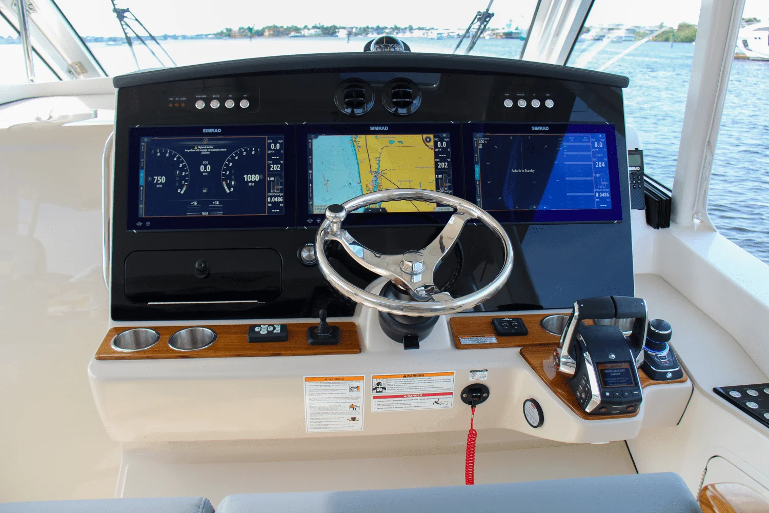 2025 Boston Whaler 380 Realm Image Thumbnail #37