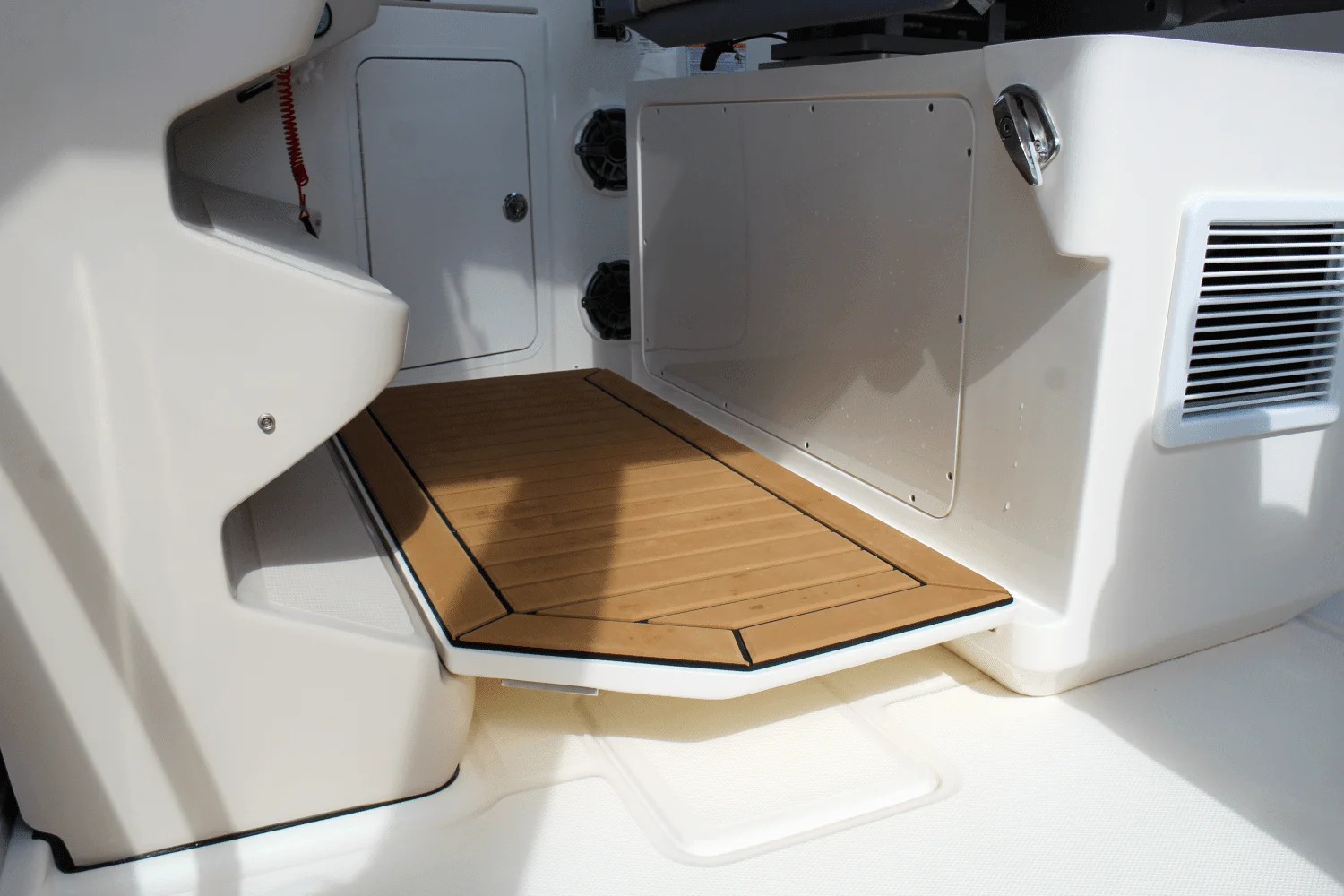 2025 Boston Whaler 380 Realm Image Thumbnail #46