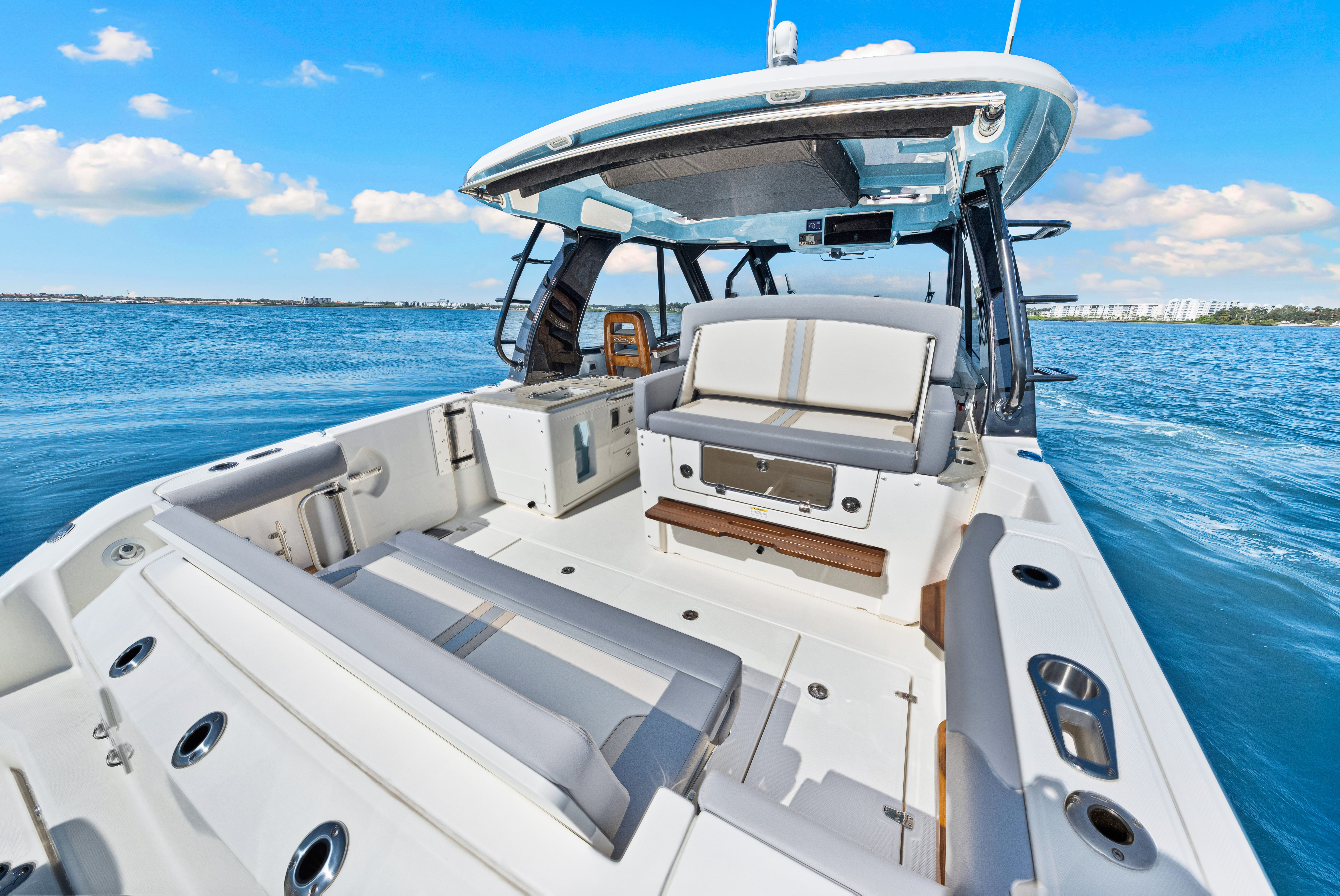 2025 Boston Whaler 380 Realm Image Thumbnail #26