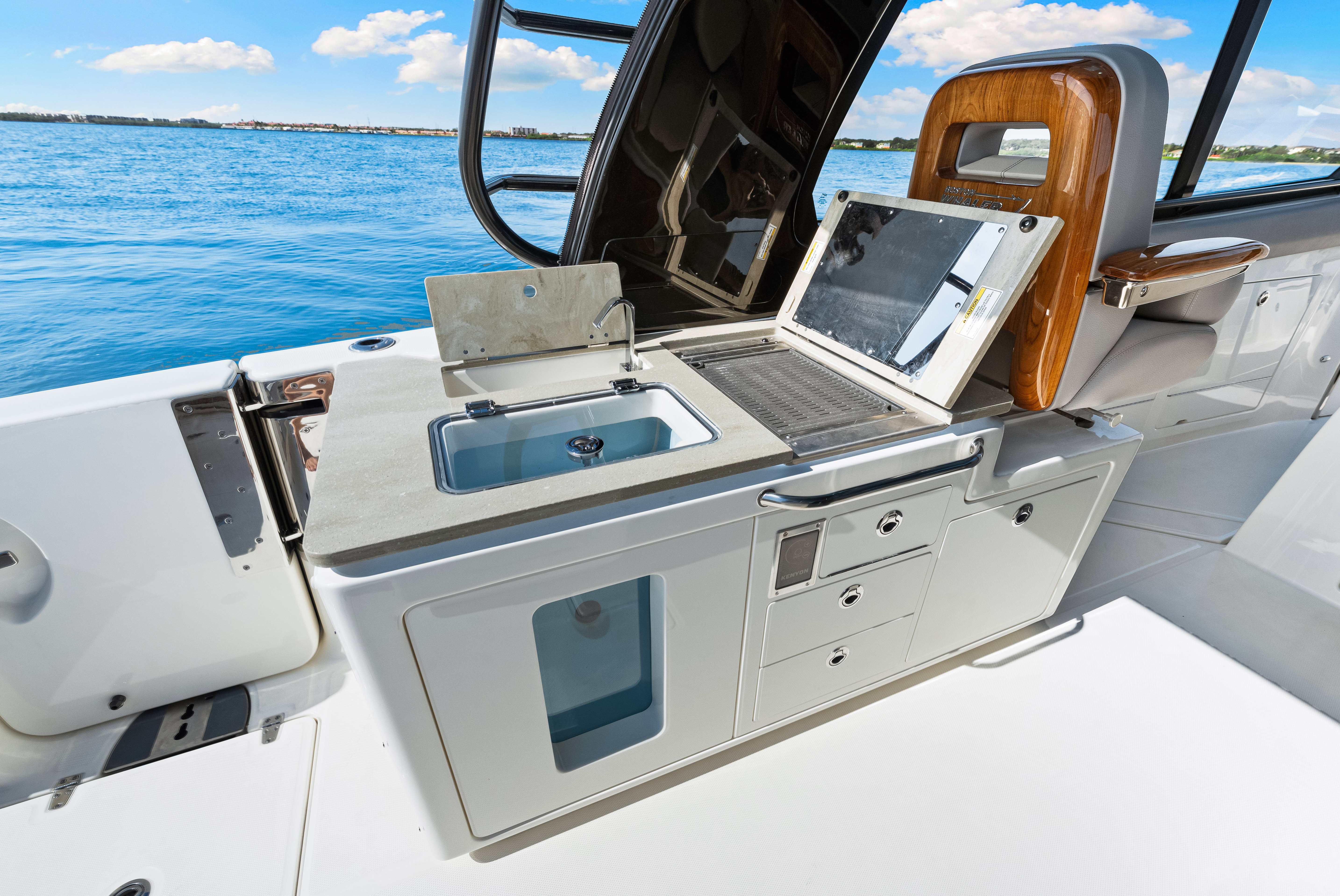 2025 Boston Whaler 380 Realm Image Thumbnail #33