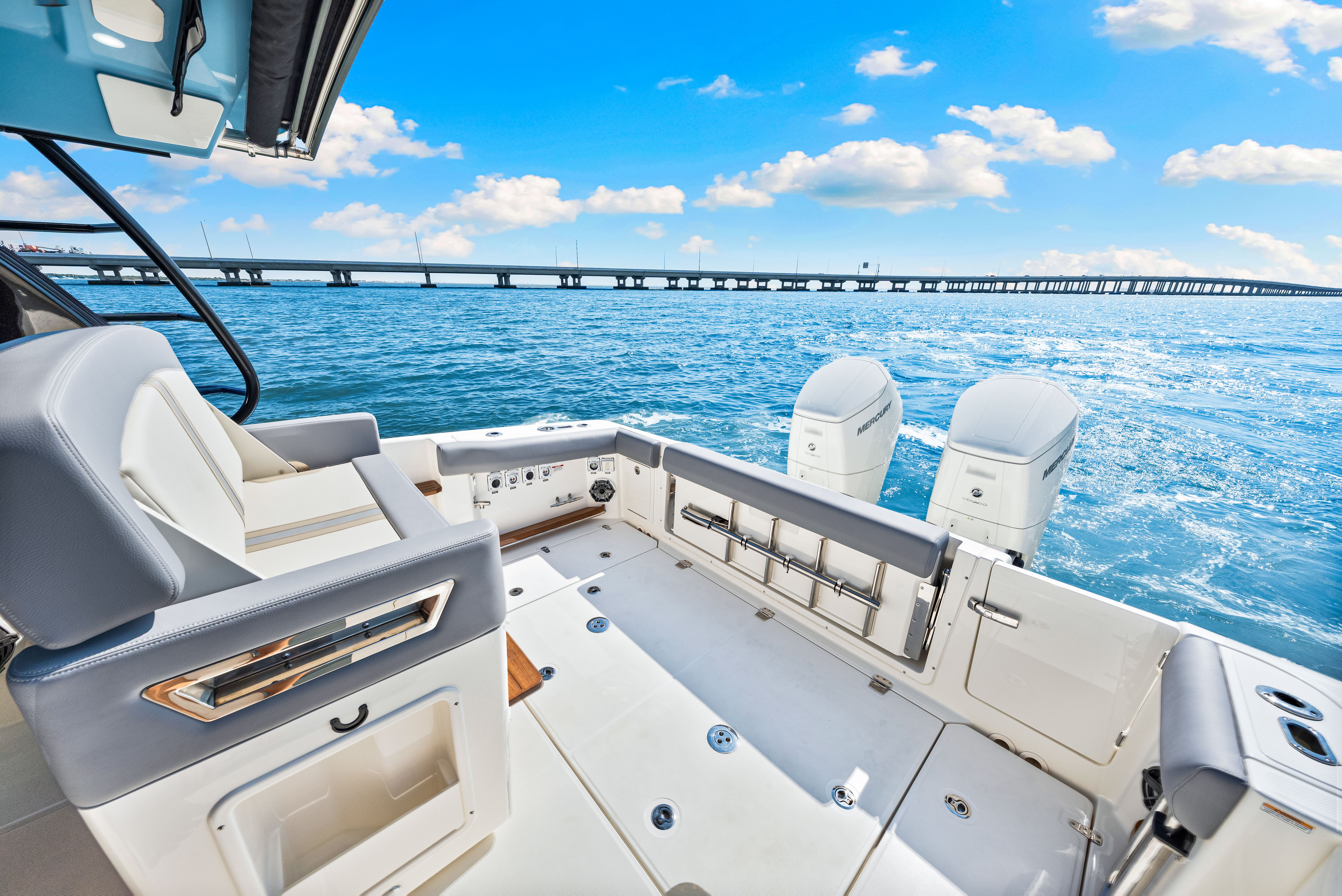 2025 Boston Whaler 380 Realm Image Thumbnail #28