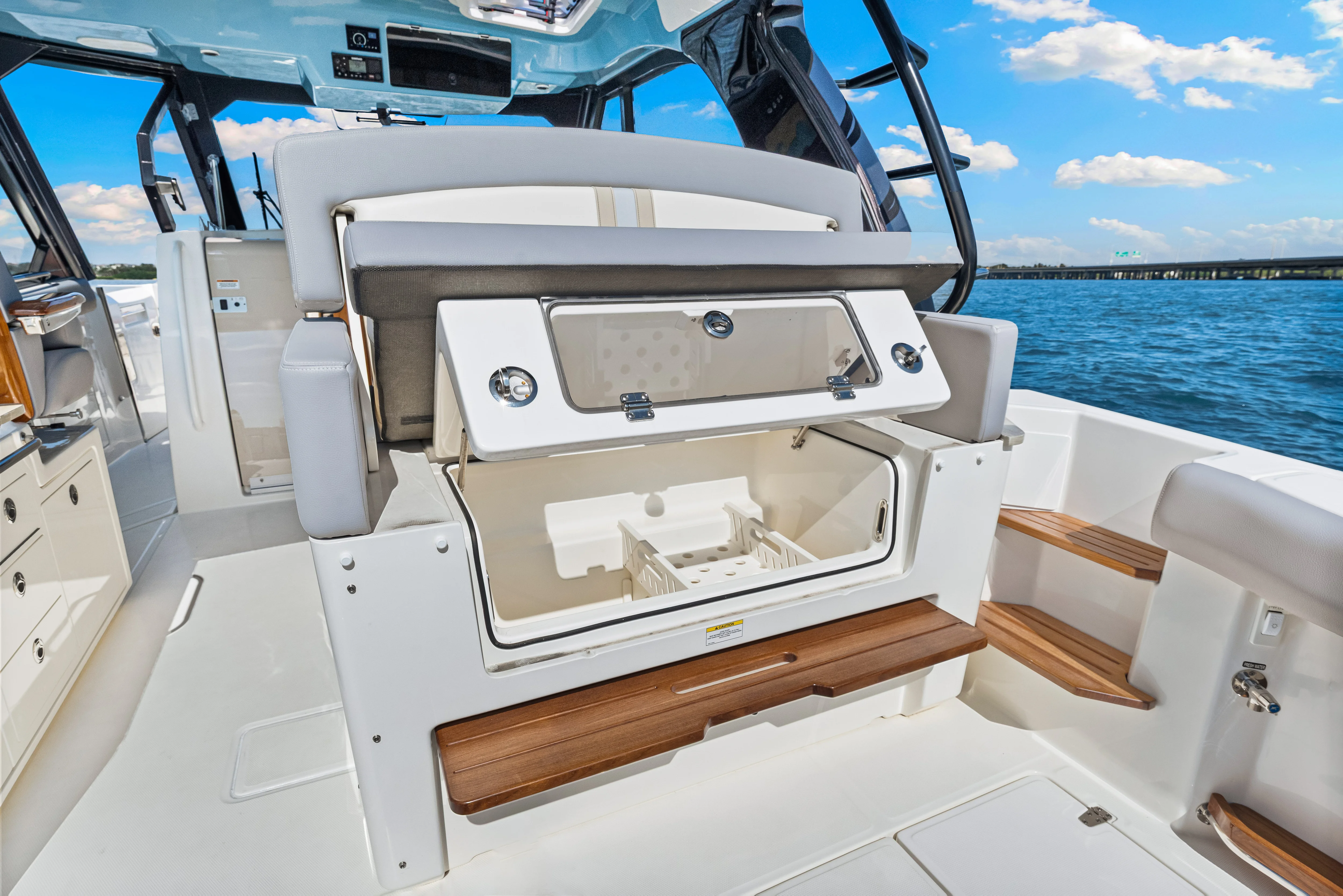 2025 Boston Whaler 380 Realm Image Thumbnail #34