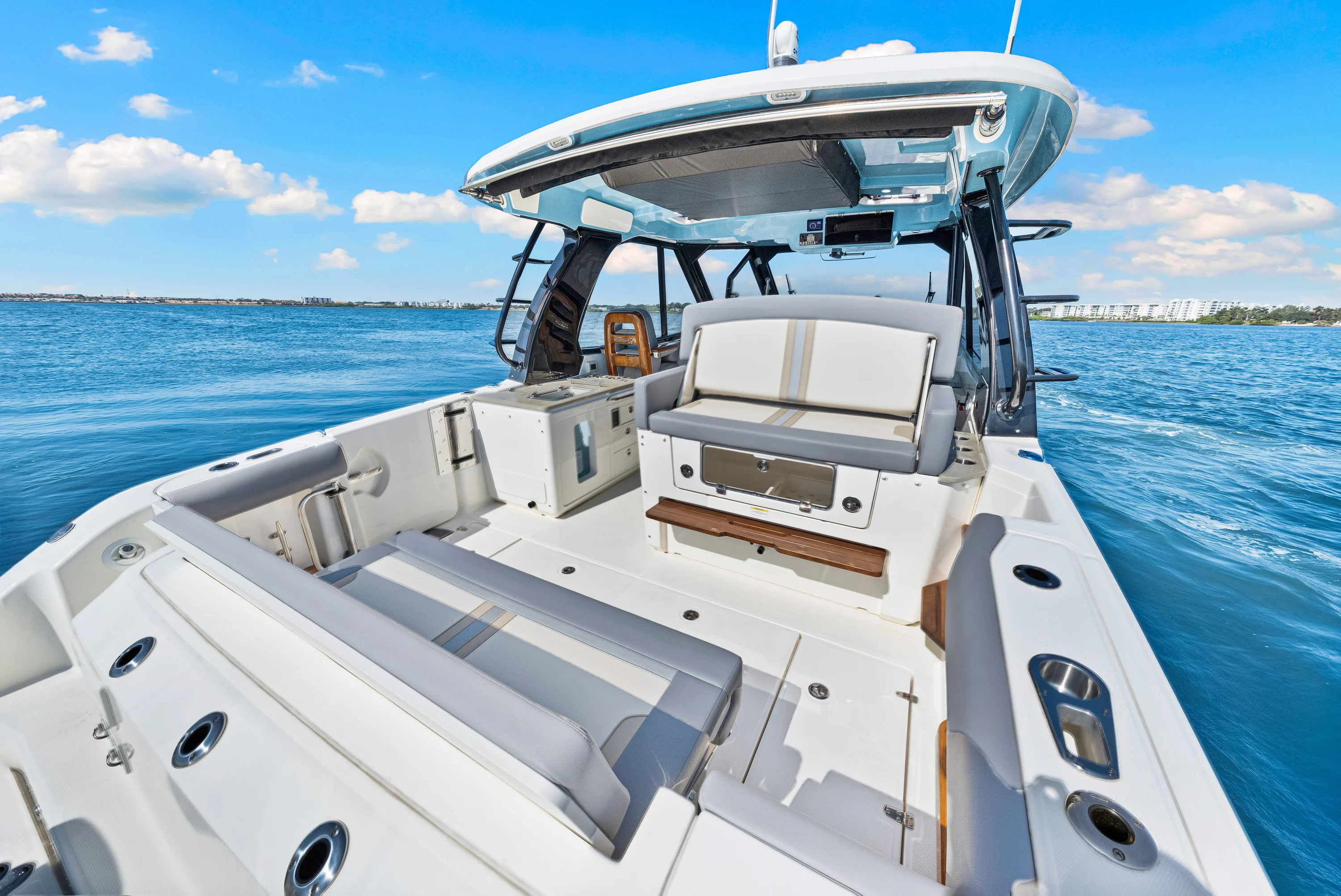 2025 Boston Whaler 380 Realm Image Thumbnail #26