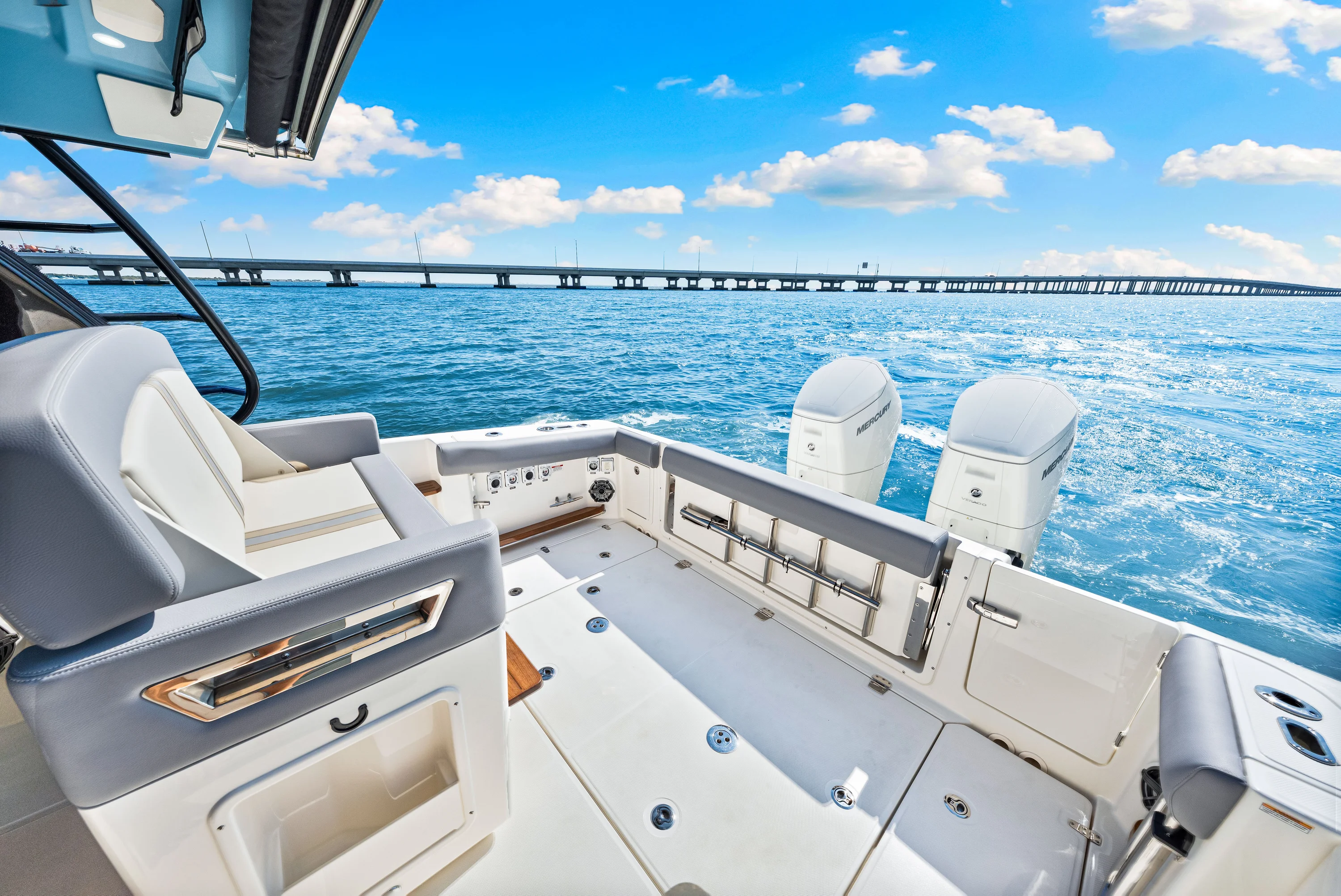 2025 Boston Whaler 380 Realm Image Thumbnail #28