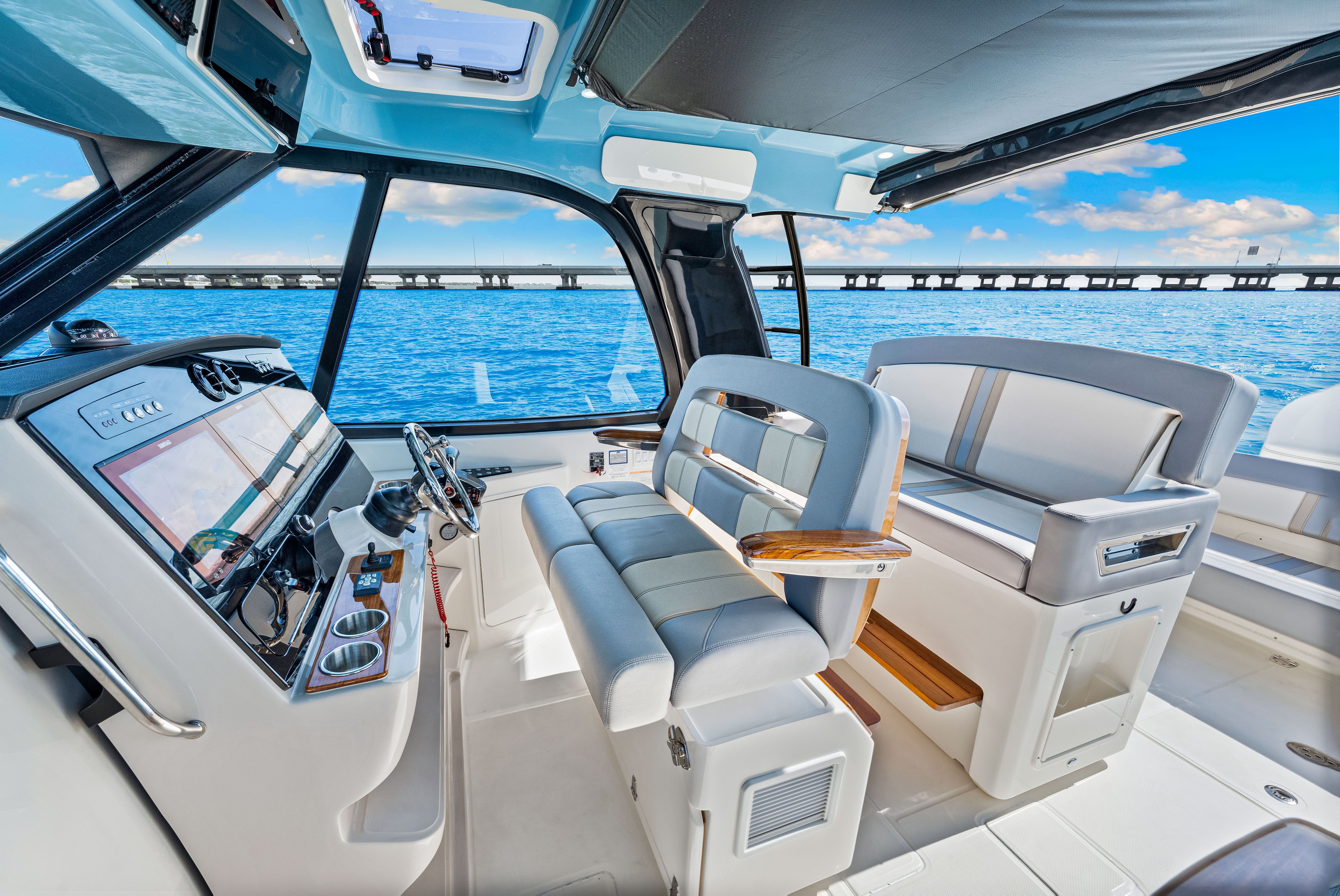 2025 Boston Whaler 380 Realm Image Thumbnail #38