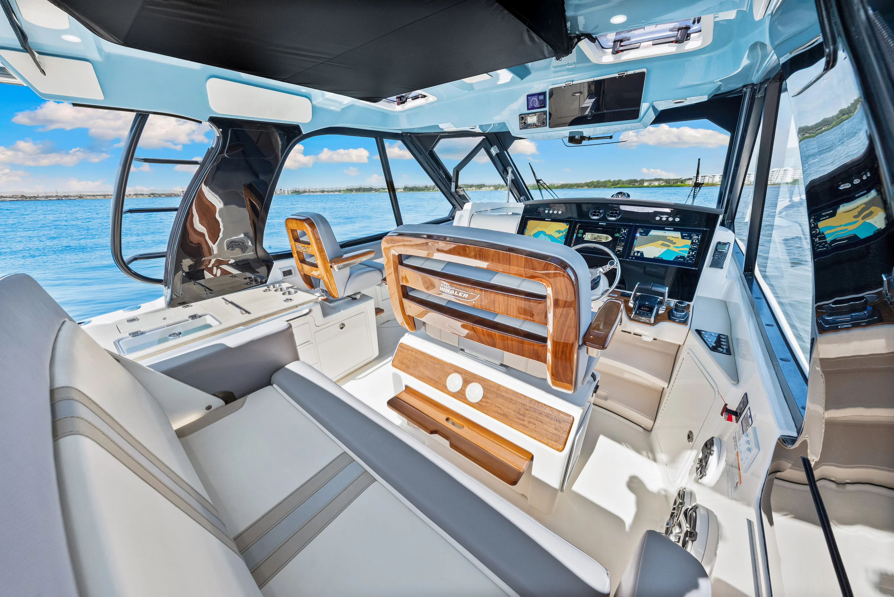 2025 Boston Whaler 380 Realm Image Thumbnail #37