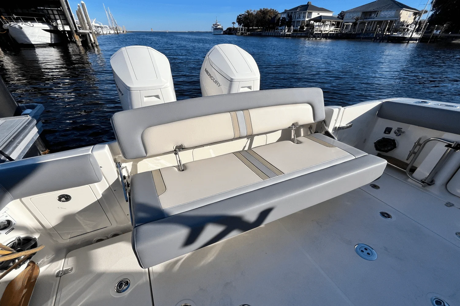 2025 Boston Whaler 380 Realm Image Thumbnail #18