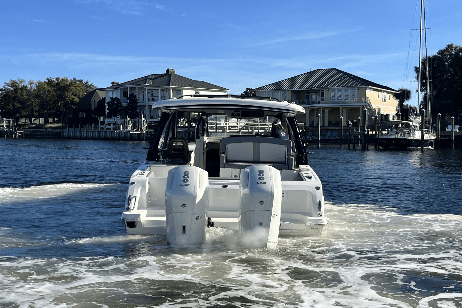 2025 Boston Whaler 380 Realm Image Thumbnail #8