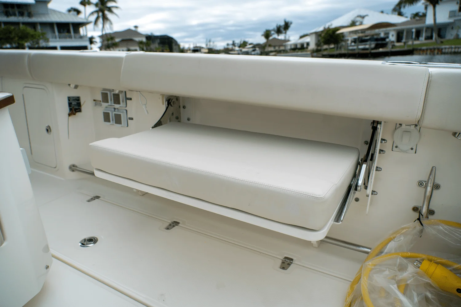 2025 Boston Whaler 360 Outrage Image Thumbnail #7