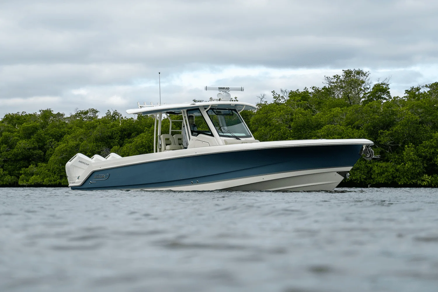 2025 Boston Whaler 360 Outrage Image Thumbnail #0