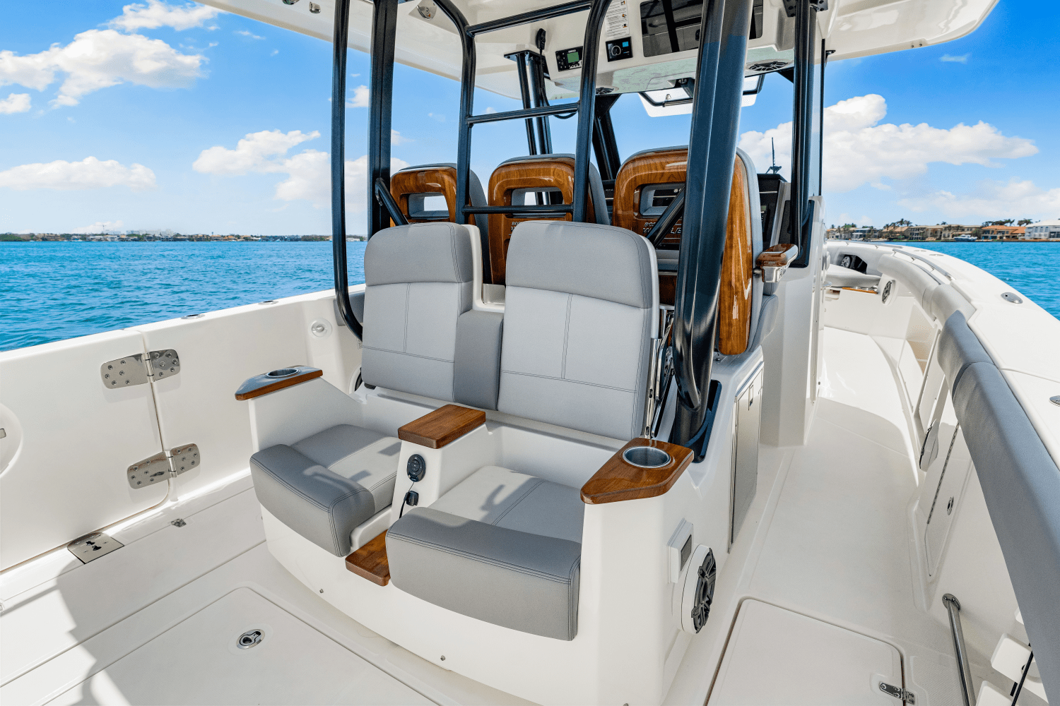 2025 Boston Whaler 360 Outrage Image Thumbnail #26