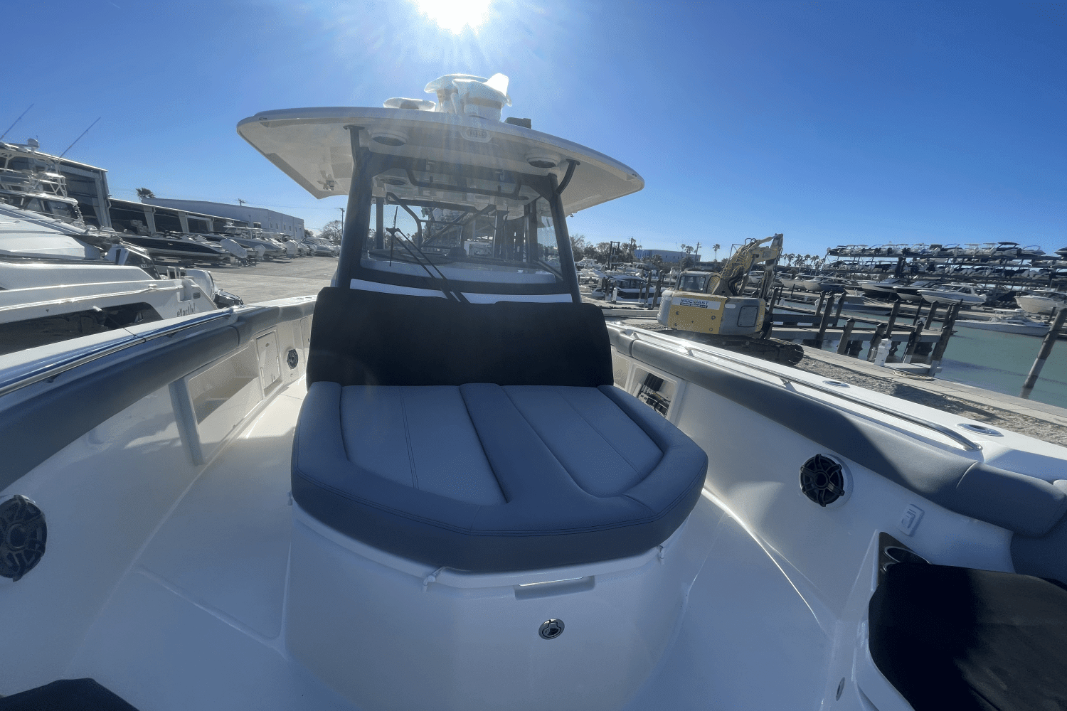 2025 Boston Whaler 360 Outrage Image Thumbnail #15