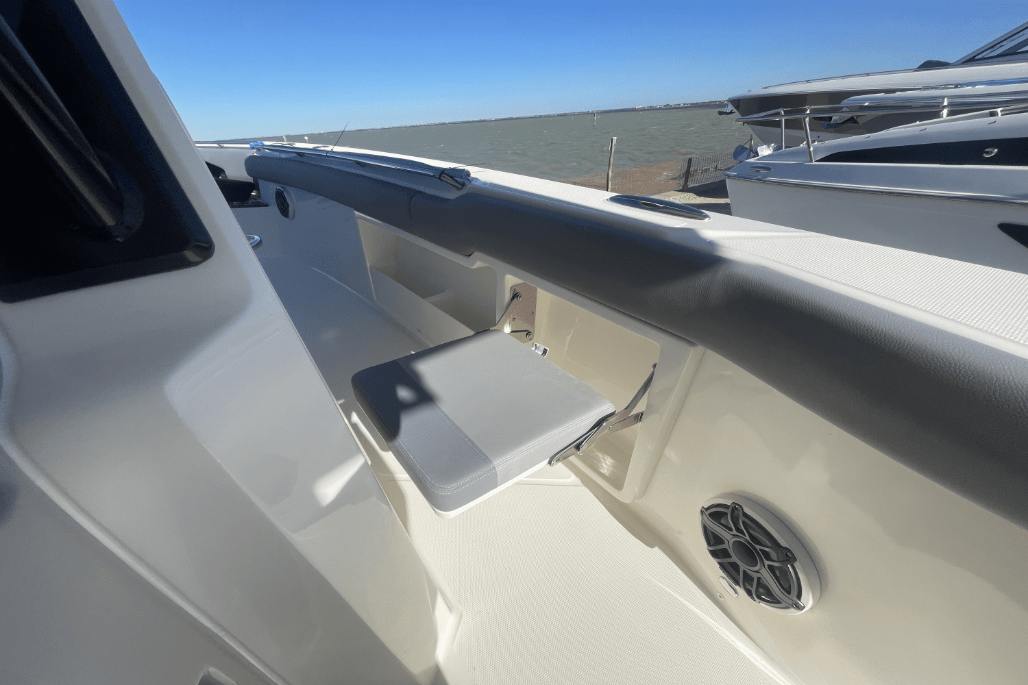 2025 Boston Whaler 360 Outrage Image Thumbnail #13