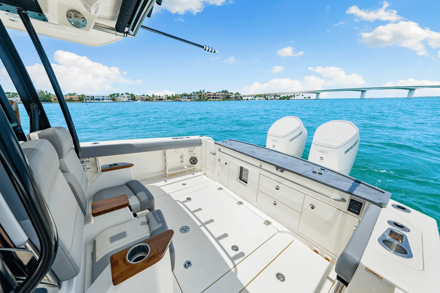 2025 Boston Whaler 360 Outrage Image Thumbnail #21