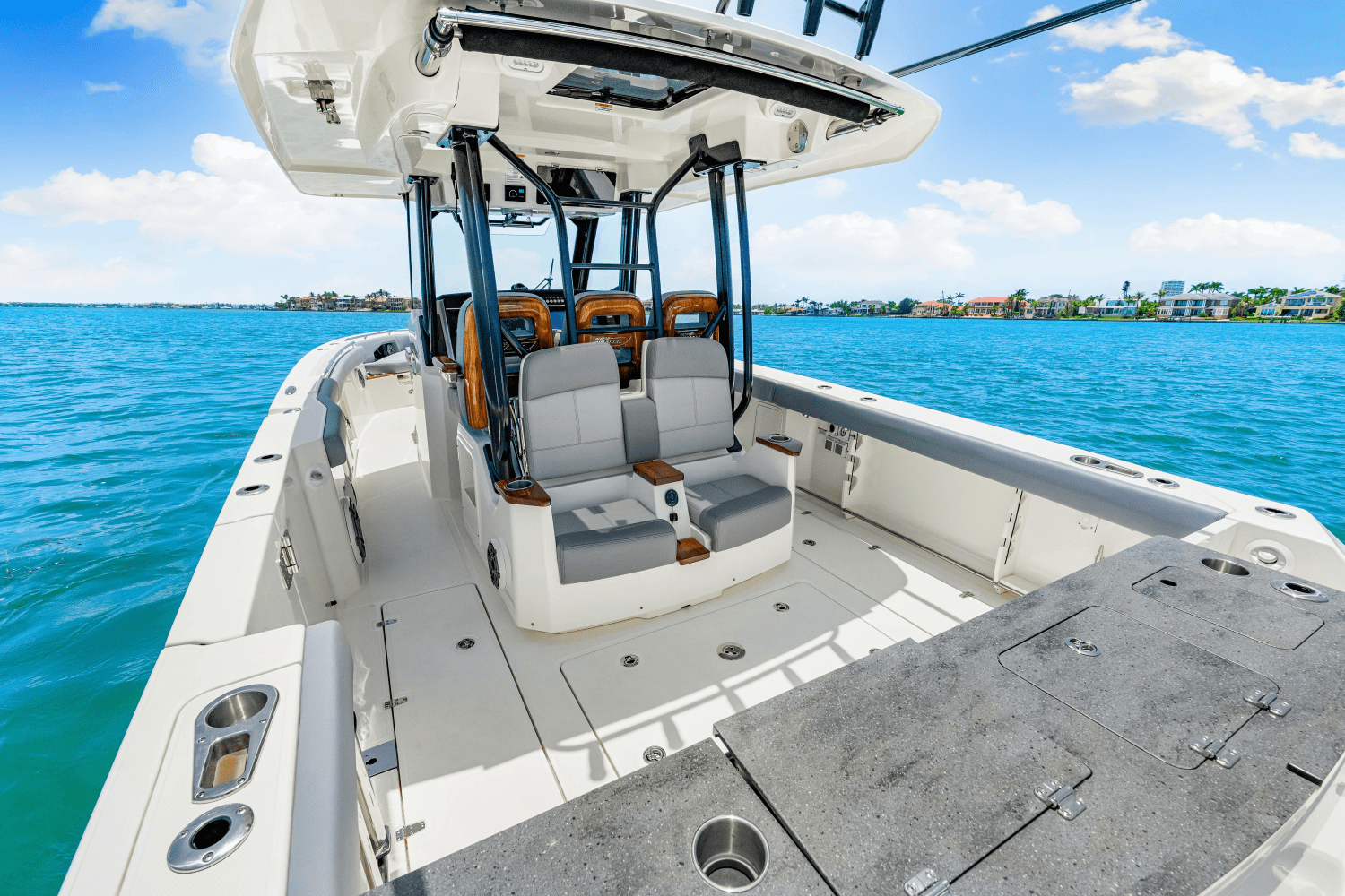 2025 Boston Whaler 360 Outrage Image Thumbnail #18