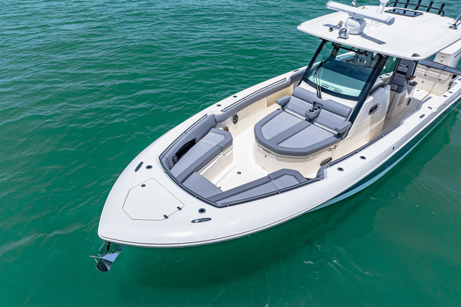 2025 Boston Whaler 360 Outrage Image Thumbnail #4