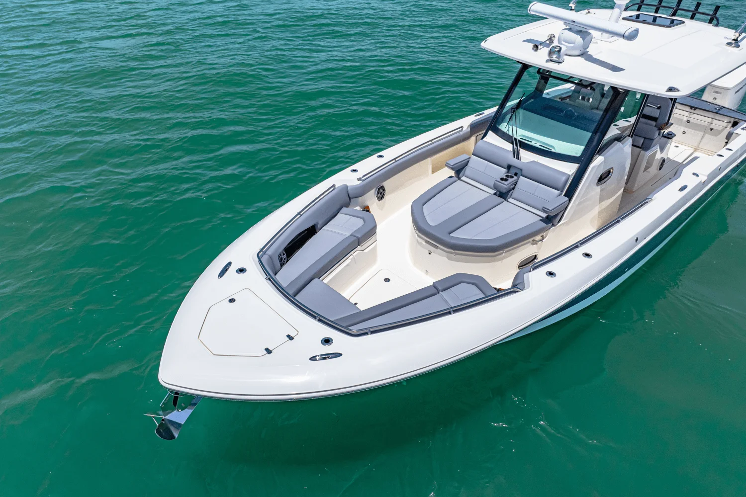 2025 Boston Whaler 360 Outrage Image Thumbnail #4