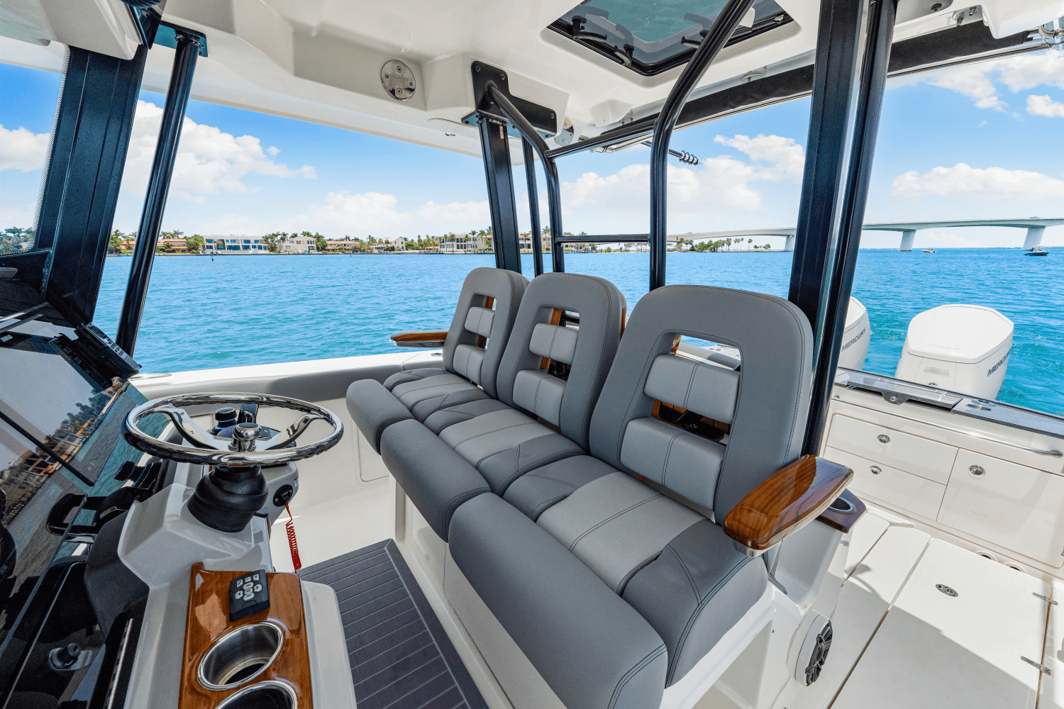 2025 Boston Whaler 360 Outrage Image Thumbnail #33