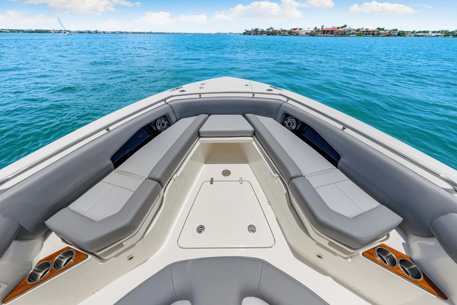 2025 Boston Whaler 360 Outrage Image Thumbnail #37