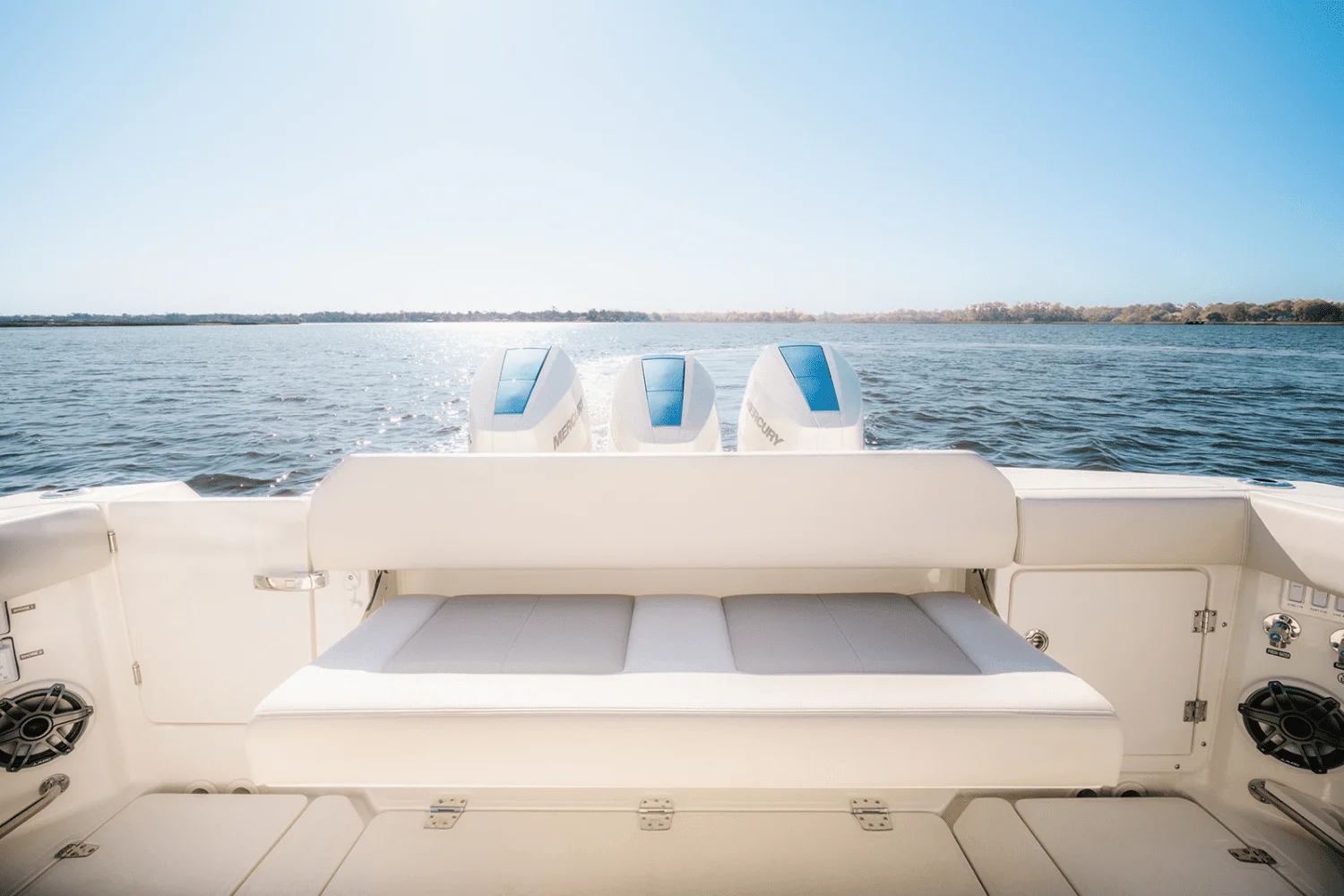 2025 Boston Whaler 360 Outrage Image Thumbnail #9