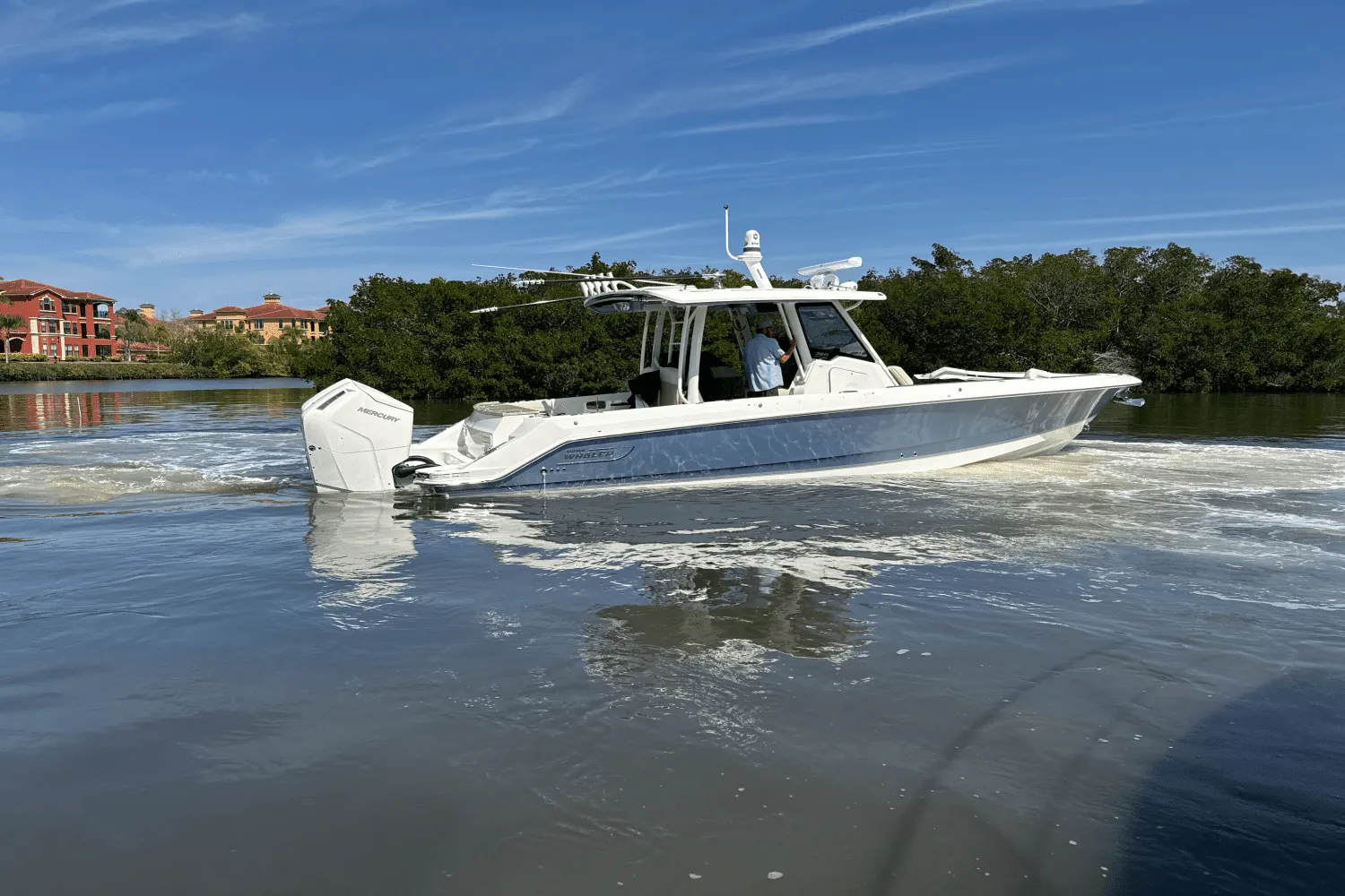 2025 Boston Whaler 360 Outrage Image Thumbnail #6