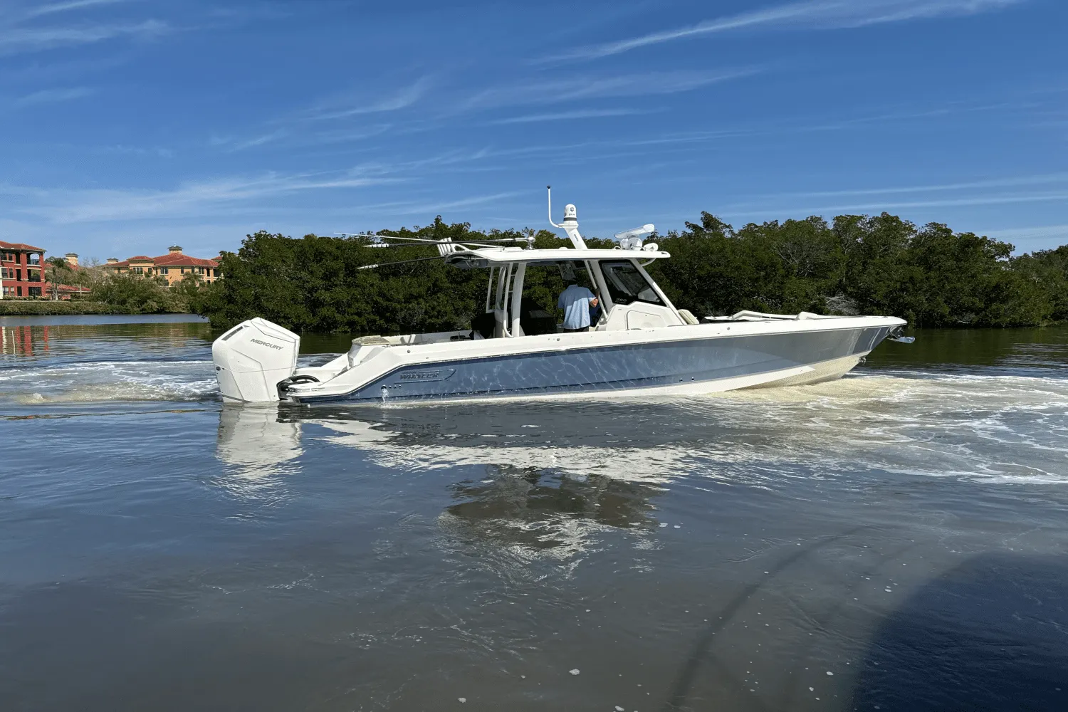 2025 Boston Whaler 360 Outrage Image Thumbnail #5