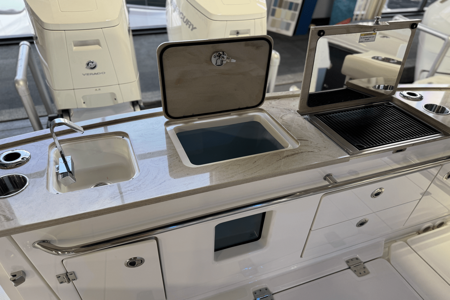 2025 Boston Whaler 360 Outrage Image Thumbnail #16