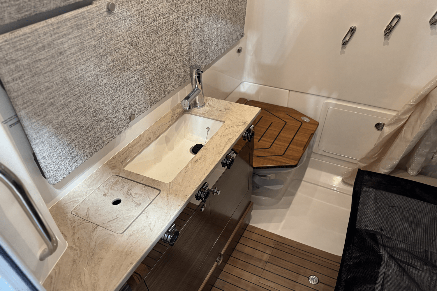 2025 Boston Whaler 360 Outrage Image Thumbnail #35