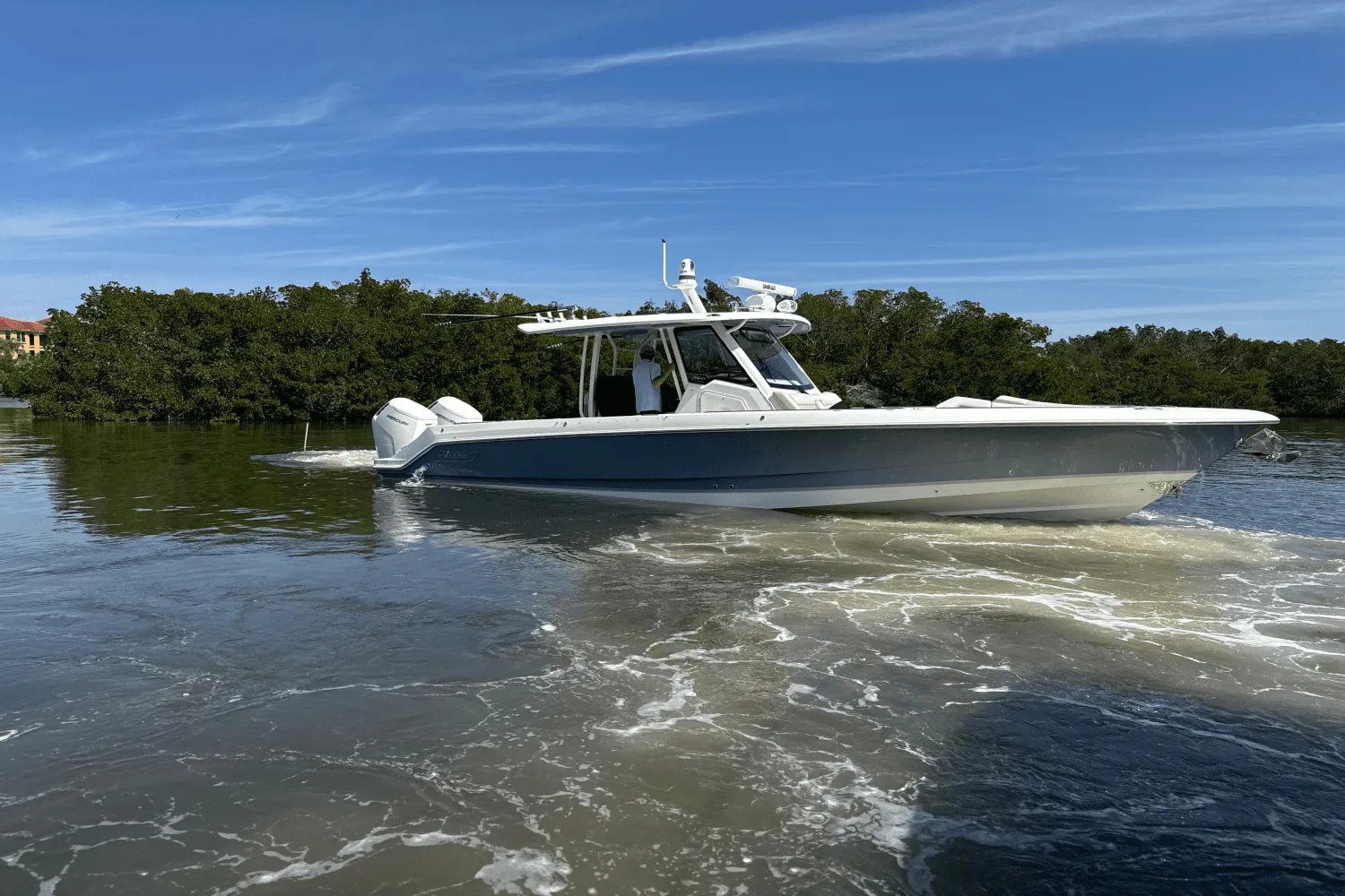 2025 Boston Whaler 360 Outrage Image Thumbnail #10