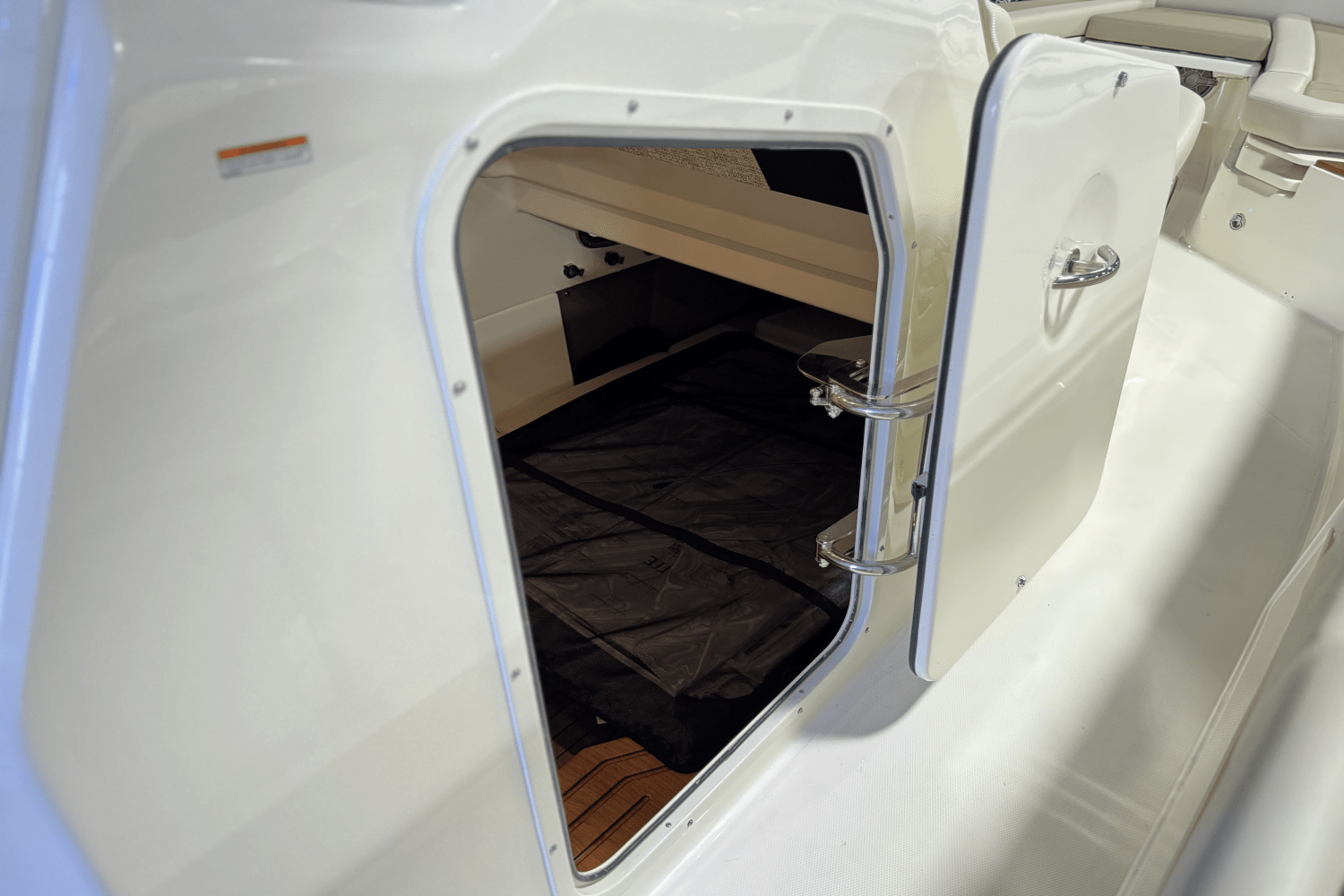 2025 Boston Whaler 360 Outrage Image Thumbnail #33