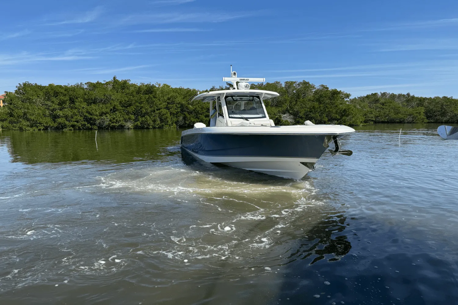 2025 Boston Whaler 360 Outrage Image Thumbnail #8