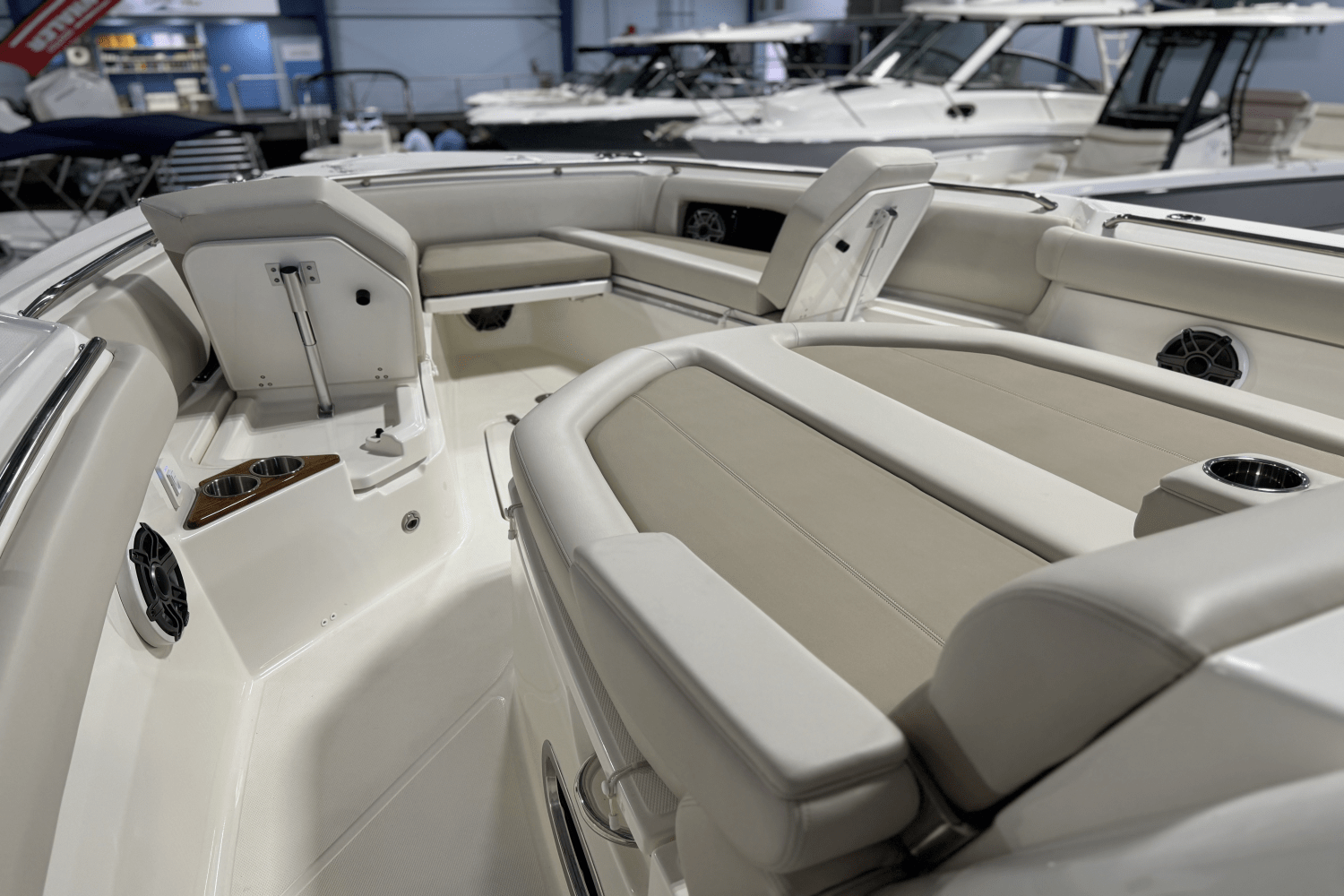 2025 Boston Whaler 360 Outrage Image Thumbnail #29