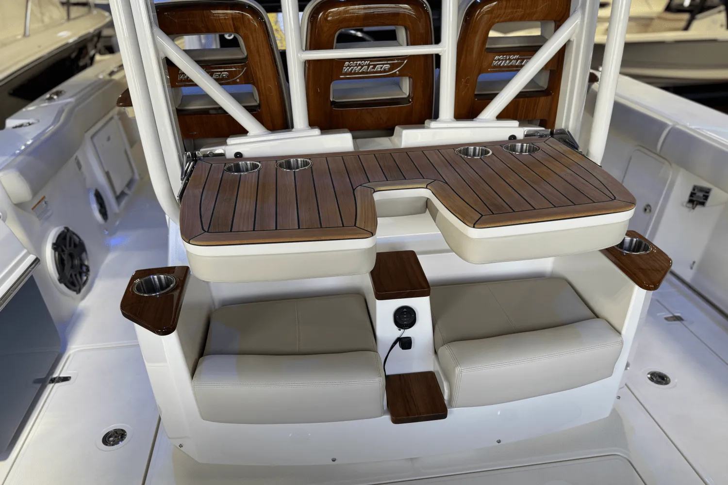 2025 Boston Whaler 360 Outrage Image Thumbnail #19