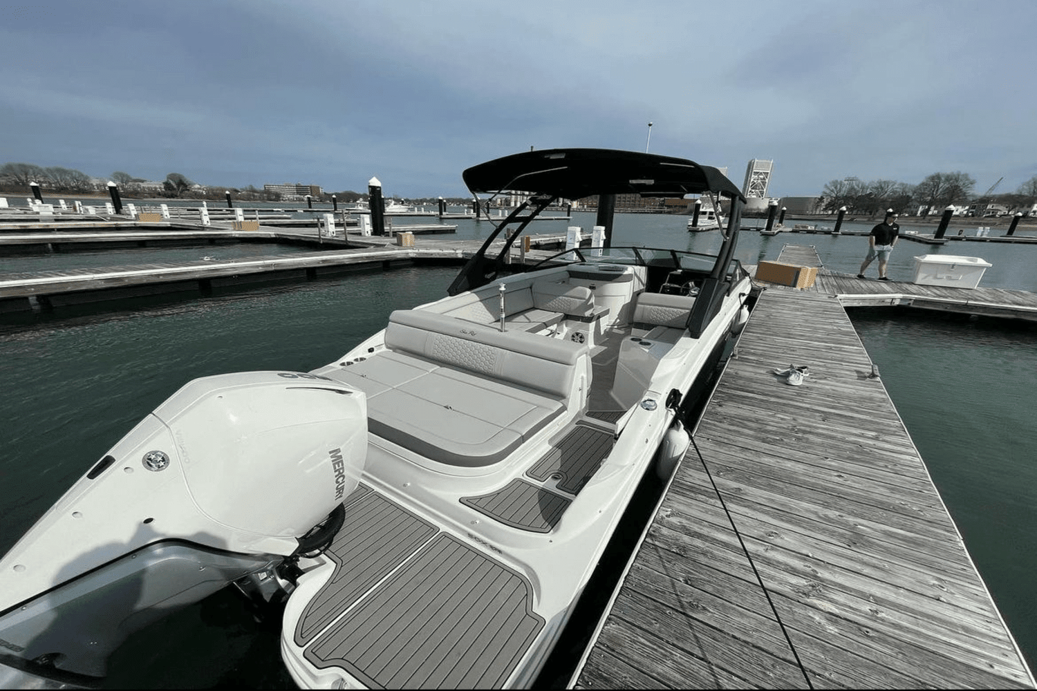 2023 Sea Ray 270 SDX OUTBOARD Image Thumbnail #2