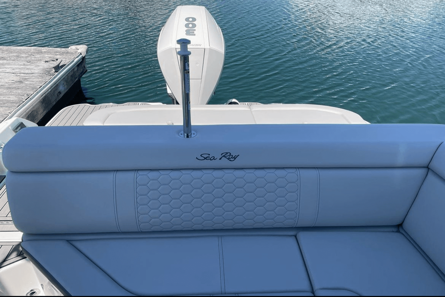 2023 Sea Ray 270 SDX OUTBOARD Image Thumbnail #3