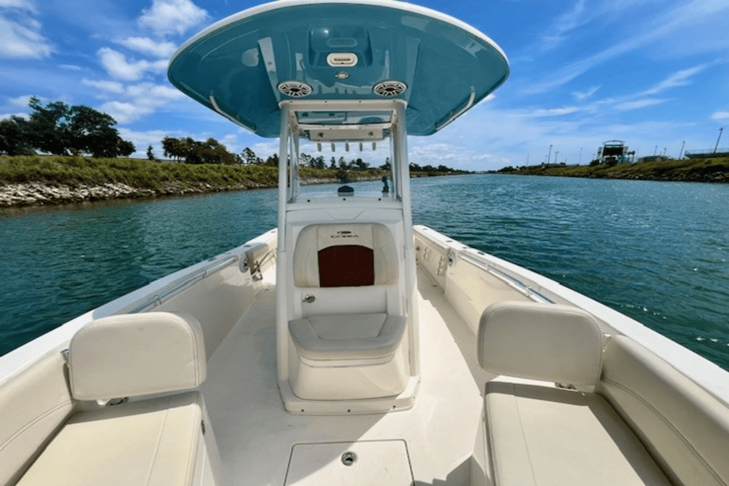 2020 Cobia 240 CENTER CONSOLE Image Thumbnail #8