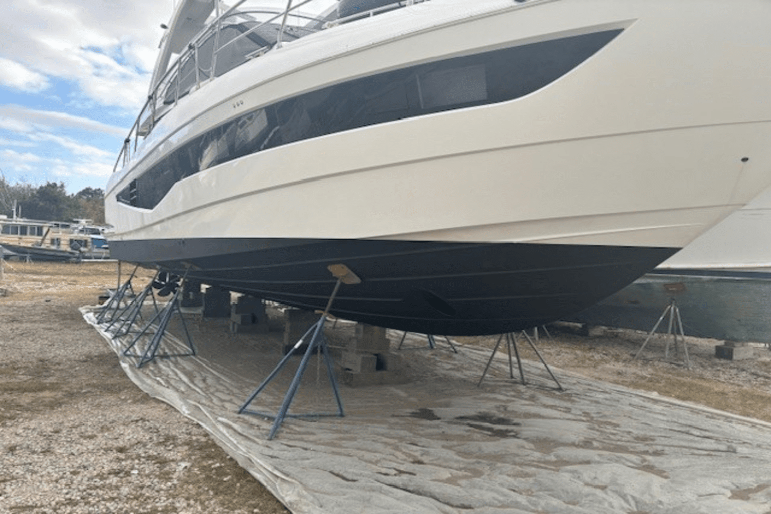 2021 Galeon
                                                             550 FLY Image Thumbnail #64