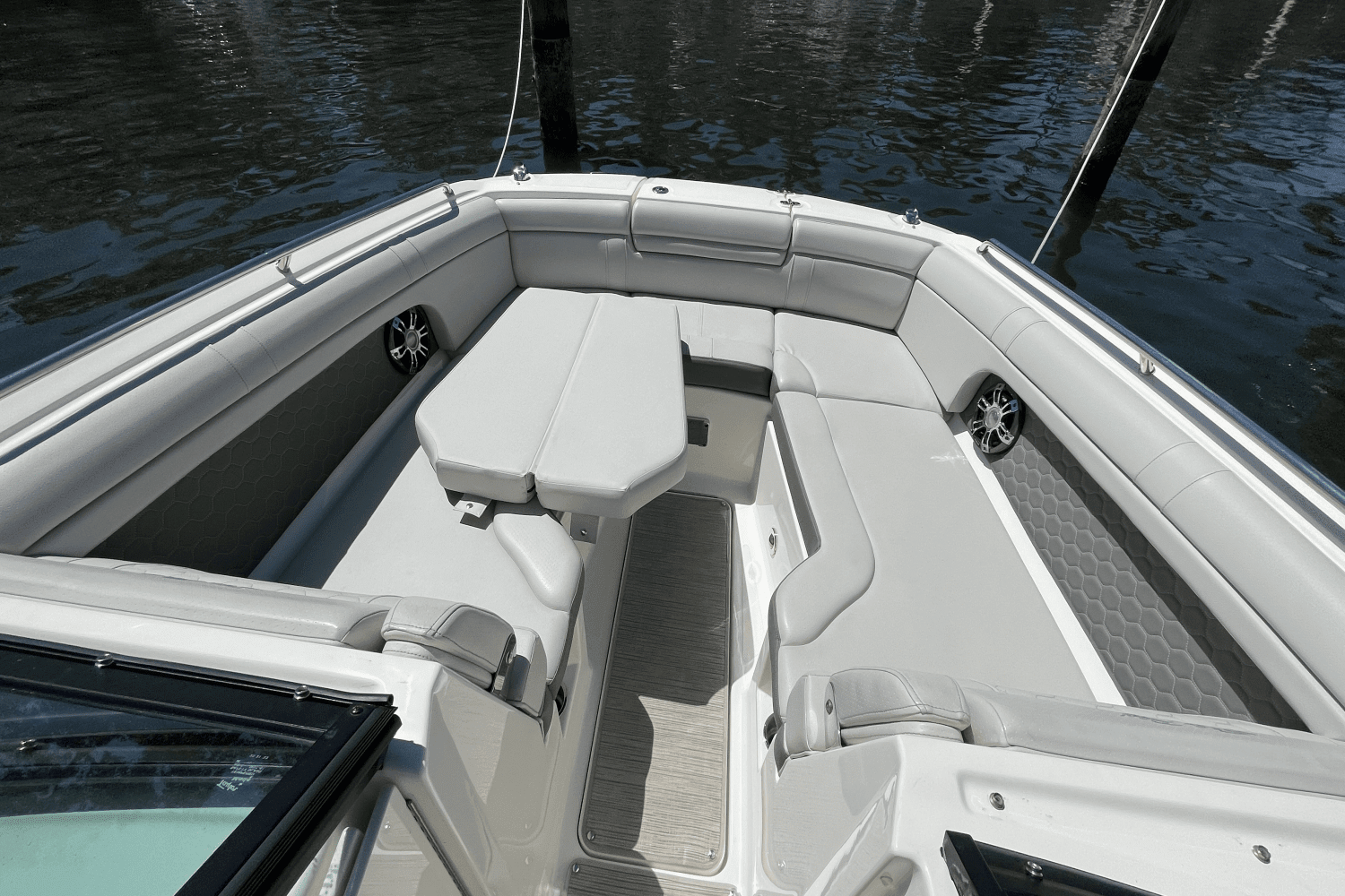 2020 Sea Ray 270 SDX OUTBOARD Image Thumbnail #37