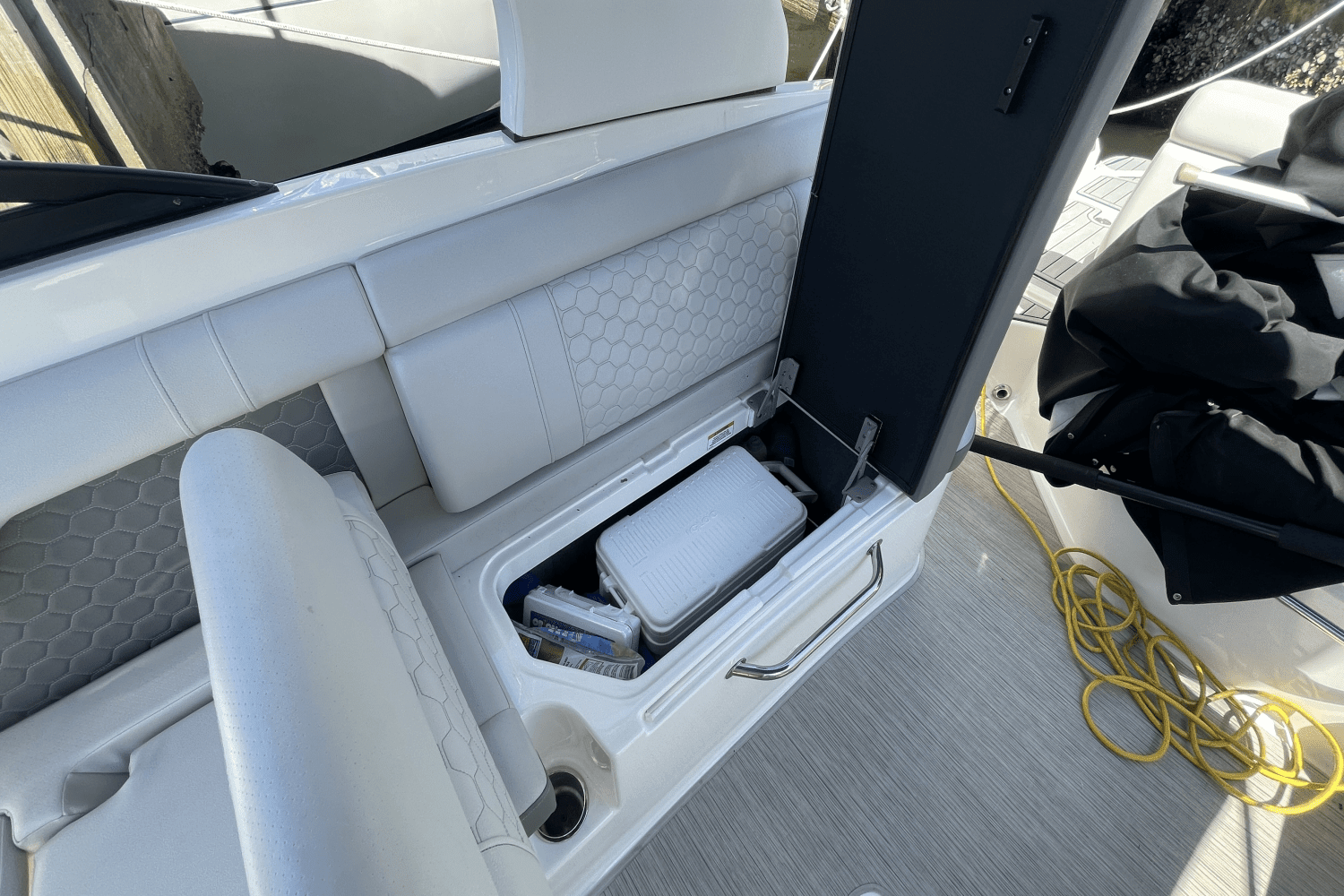 2020 Sea Ray 270 SDX OUTBOARD Image Thumbnail #24